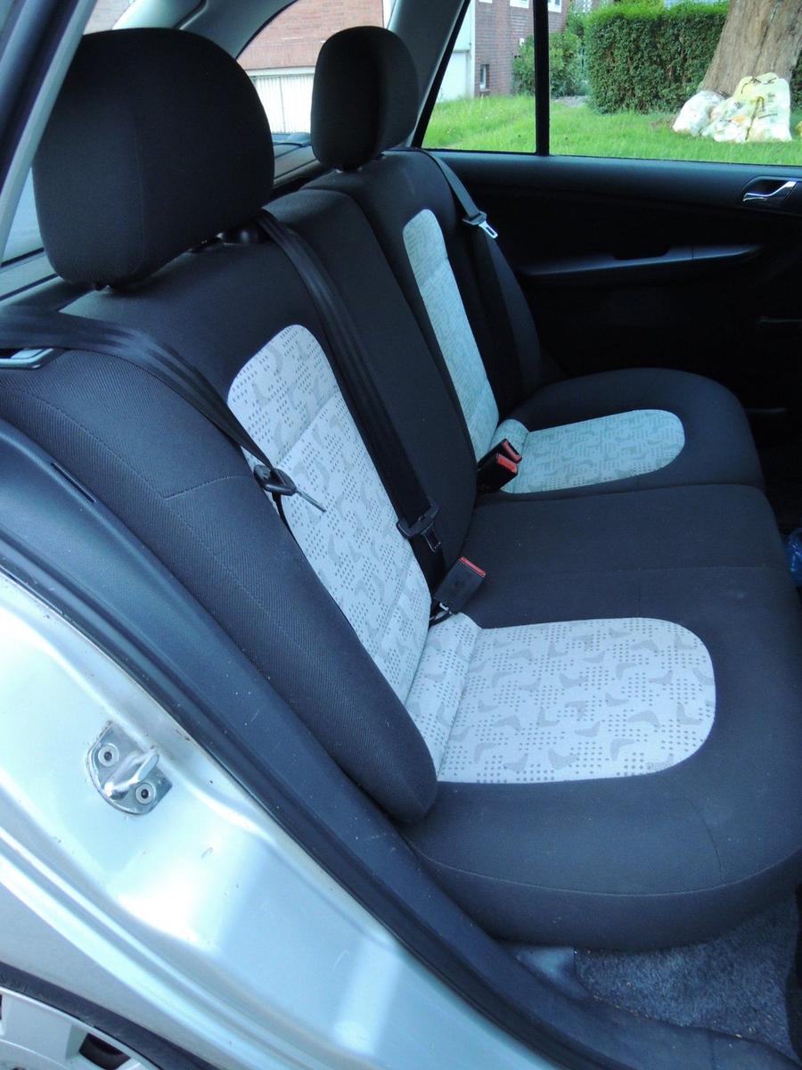 Skoda Fabia 2004 — photo 7