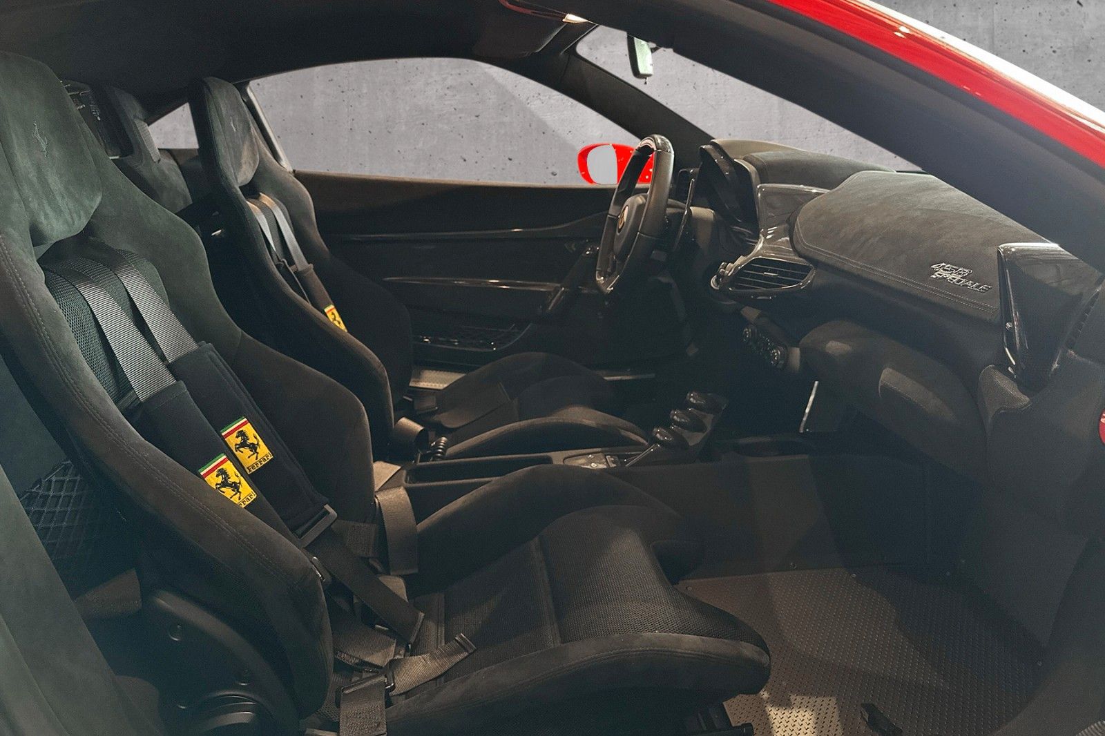 Fahrzeugabbildung Ferrari 458 Speciale*1. Hand*dt. Auto*4-Punkt Gurte*