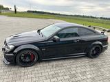 Mercedes-Benz C 63 AMG Black Series Coupé - Mercedes-Benz C 63 AMG: Schwarz, Series