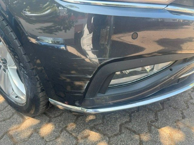 Fahrzeugabbildung Volkswagen Passat Variant Elegance LED AHK LEDER