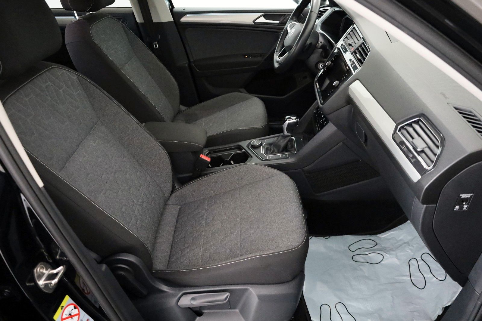 Fahrzeugabbildung Volkswagen Tiguan Allspace Move 4Motion,Navi,LED,Kamera,ACC