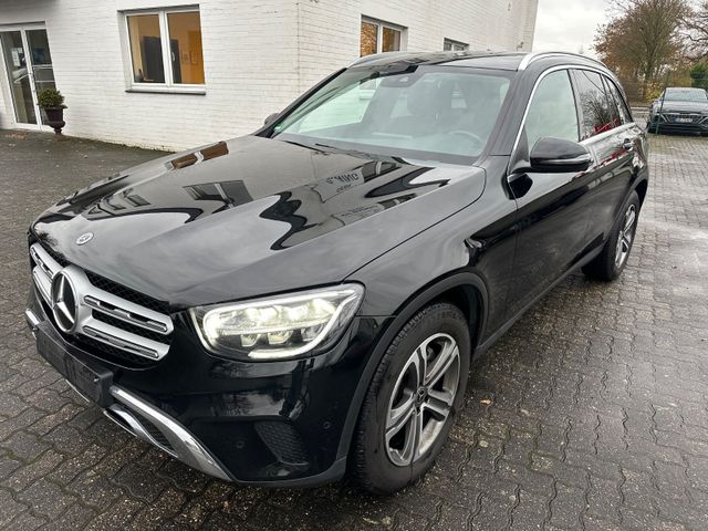 Mercedes-Benz GLC 220 d 4M AMG Int. Navi LED Kam AHK