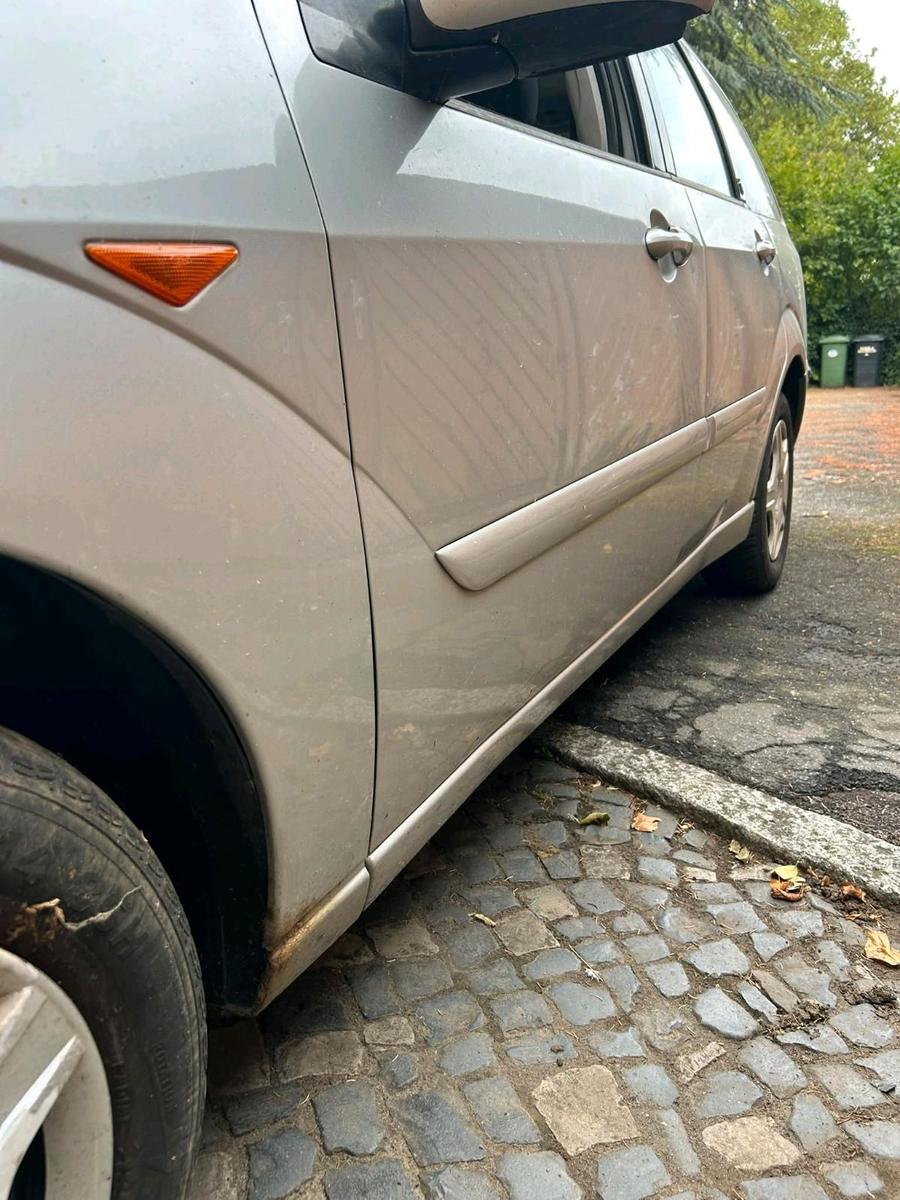 Ford Focus 2004 — photo 9