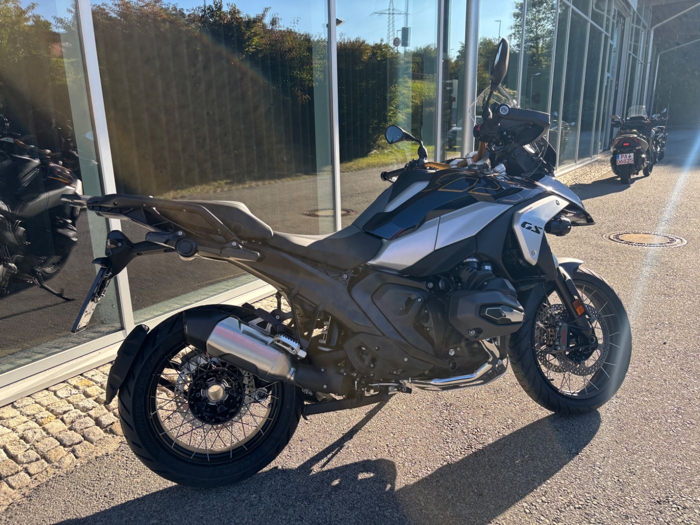 Fahrzeugabbildung BMW R 1300 GS Option 719 ASA