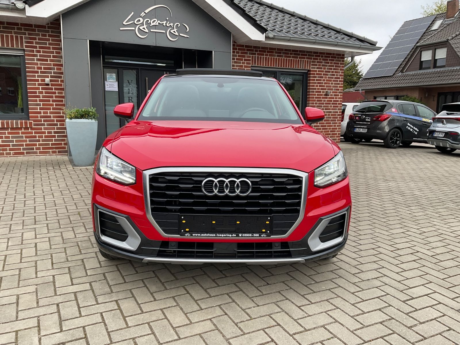 Fahrzeugabbildung Audi Q2 35 TFSI S tronic,Panorama,Kamera,Xenon,Navi