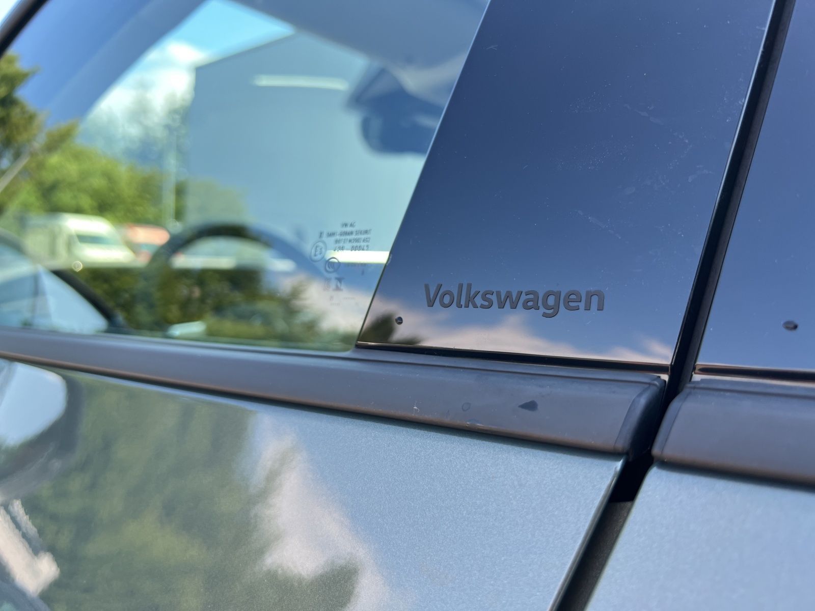 Tiguan Energy 2.0 TDI DSG AHK*Pano*ACC*CarPlay