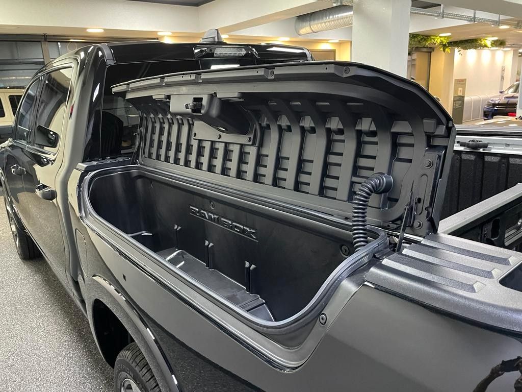 Fahrzeugabbildung Dodge RAM LONGHORN RAMBOX-TAILGATE-ETORQUE-HUD-ACC