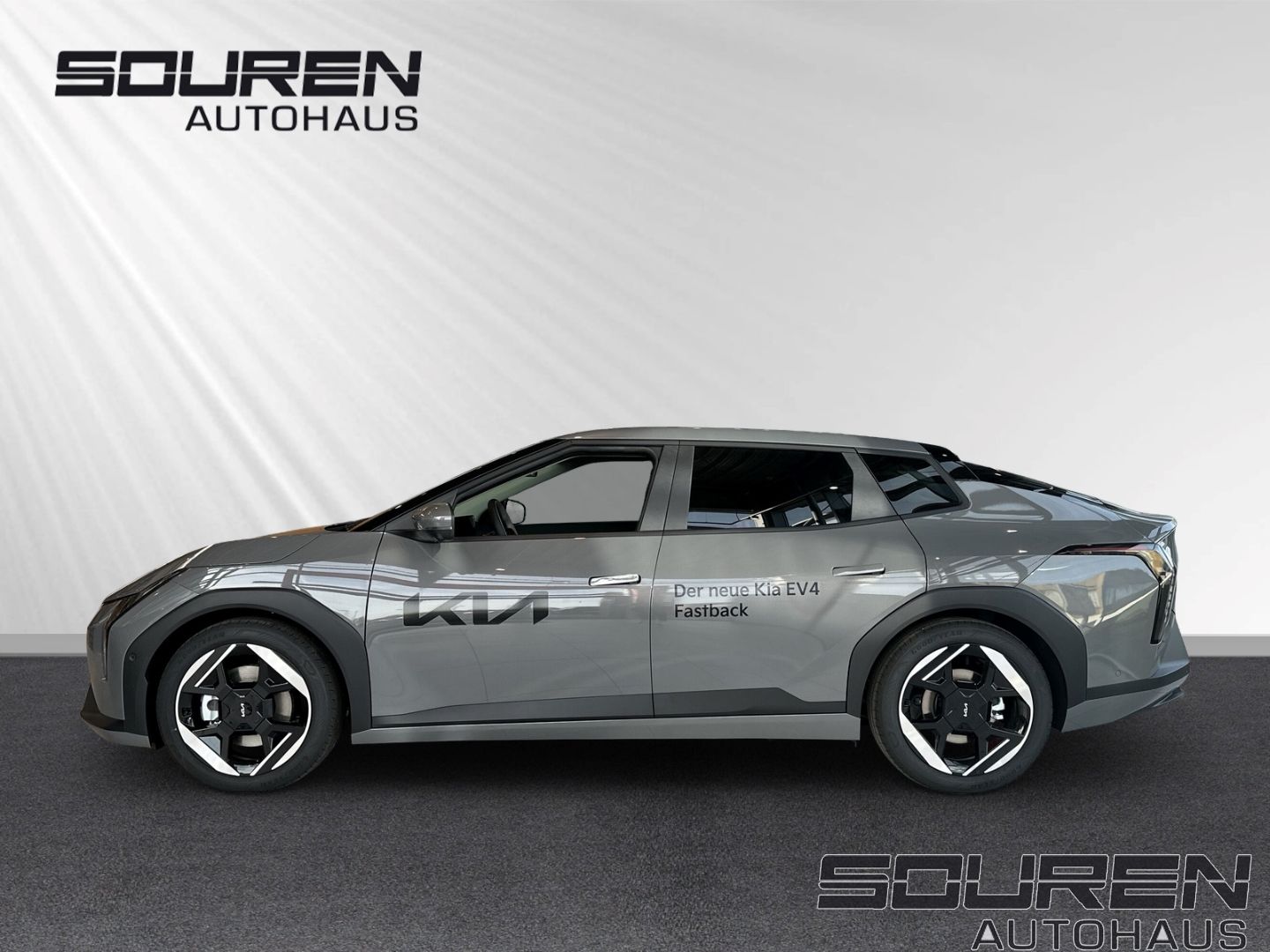 Fahrzeugabbildung Kia EV4 FASTBACK 81 EARTH **ALLE Pakete!!!**