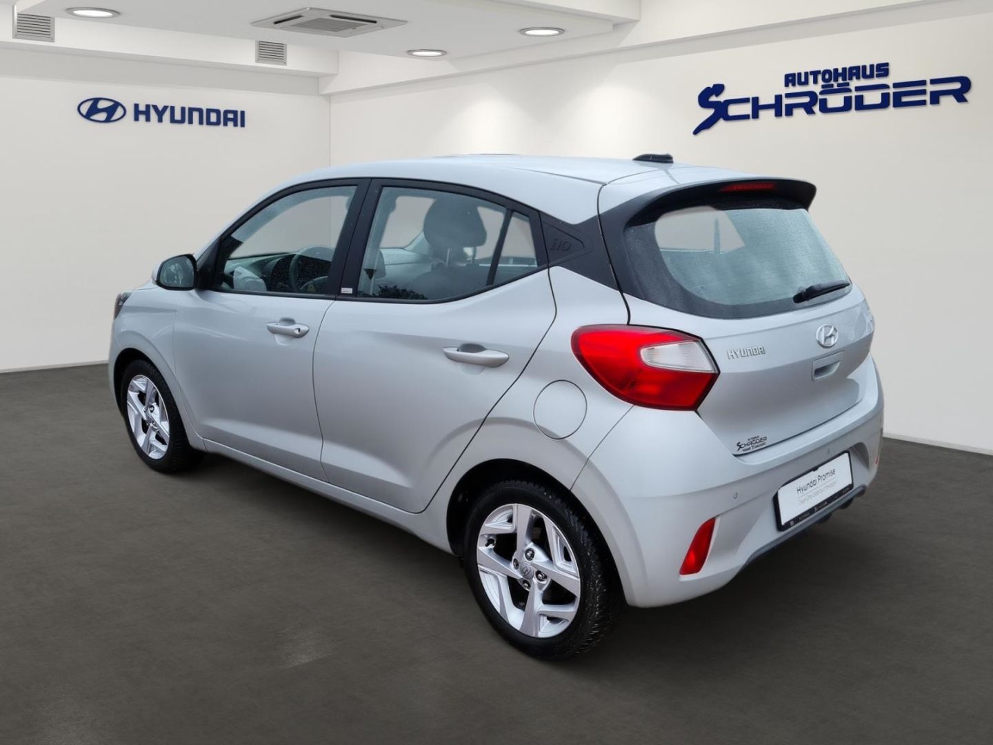 Fahrzeugabbildung Hyundai i10 TREND 1.2  KOMFORT-P+ALLWETTER+KAMERA+SHZ
