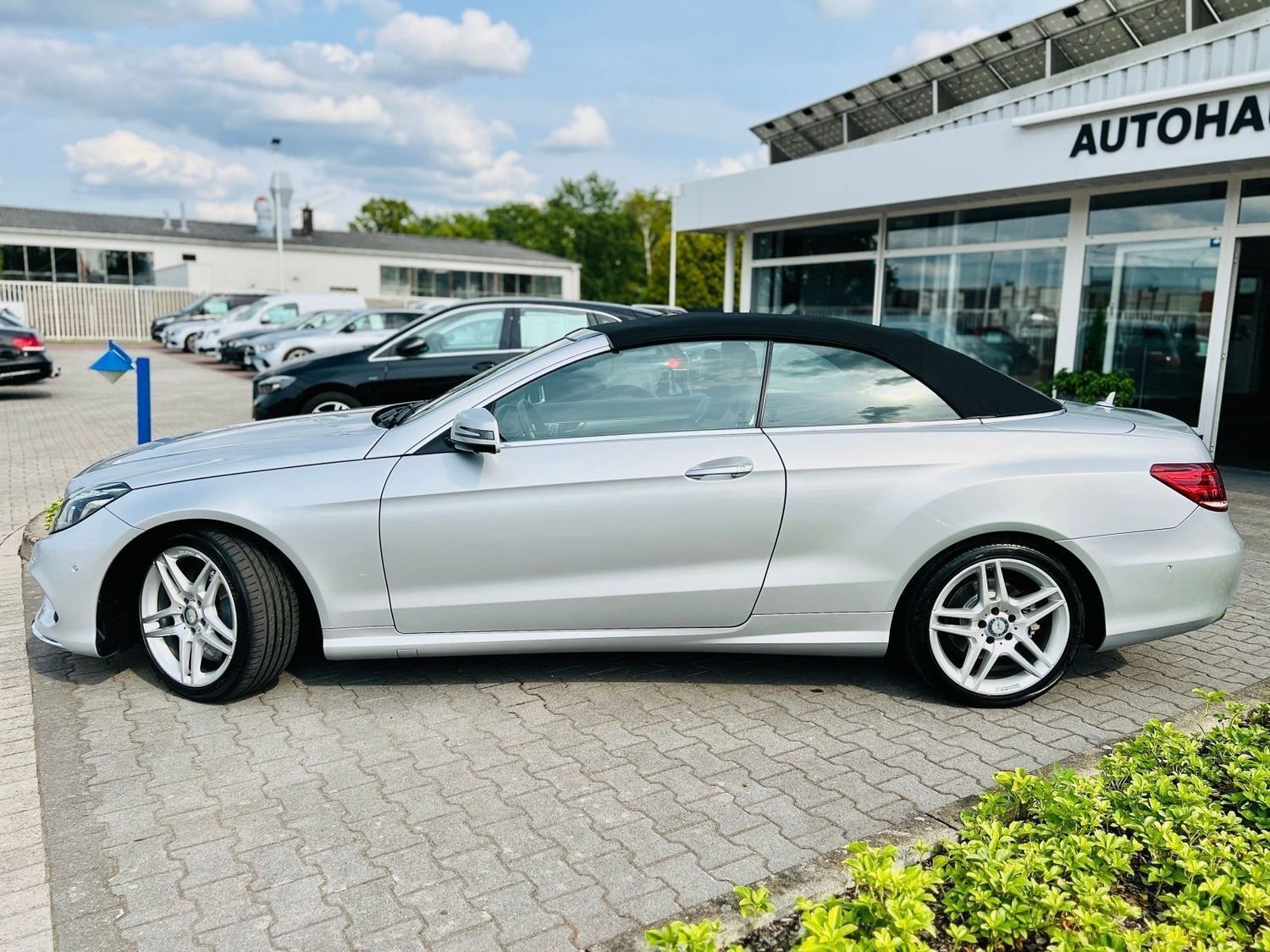 Fahrzeugabbildung Mercedes-Benz E 500 CABRIO AMG - Distronic, 360°, LED, Memory,