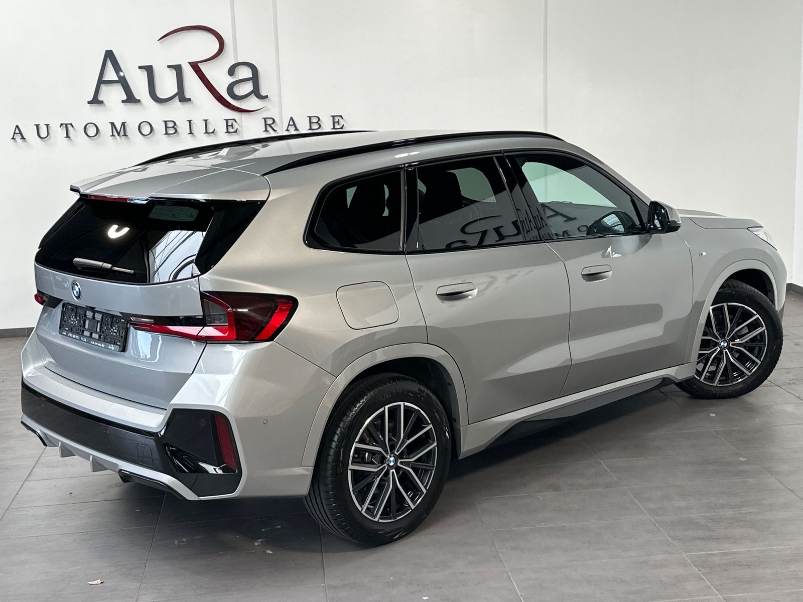 Fahrzeugabbildung BMW X1 xDrive20d M-Sport NAV+LED+HUD+H&K+ACC+360°