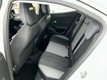 Fotografie des Opel Mokka Elegance Kamera LED Sitz-/Lenkradheizung