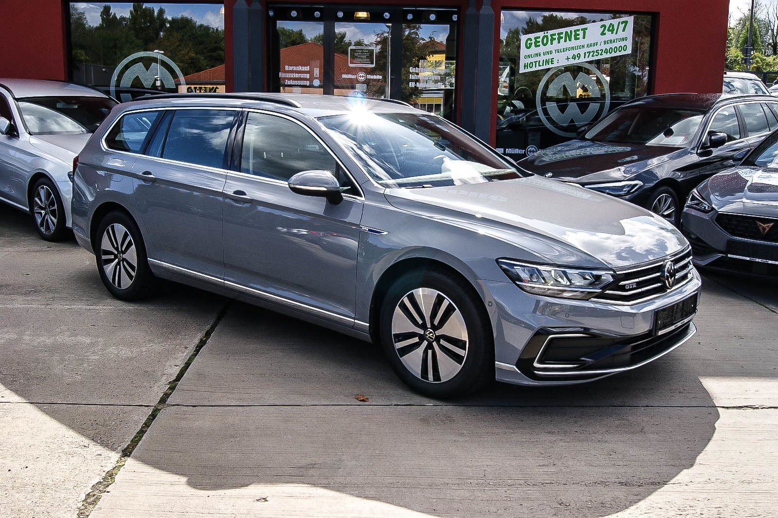 Fahrzeugabbildung Volkswagen Passat Variant HYBRID GTE IQ NAVIGATION 1.HAND