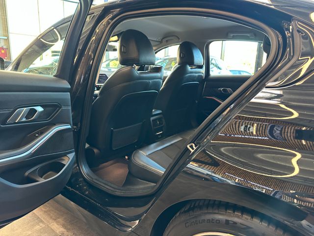 MYAUTOCENTER – Gebraucht- und Jahreswagen mit Werkstattservice in Pfaffenhofen BMW 330 *1-HAND*SERVICETÜV NEU*KEYLESS*LED*M-SPORT*