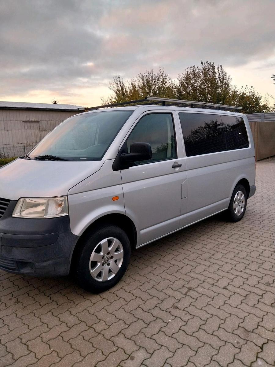 Volkswagen T5 Caravelle