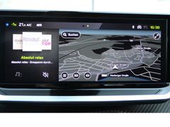 Fahrzeugabbildung Peugeot 2008 GT*Panorama!*Kamera!*Alcantara!*Massage!*F1