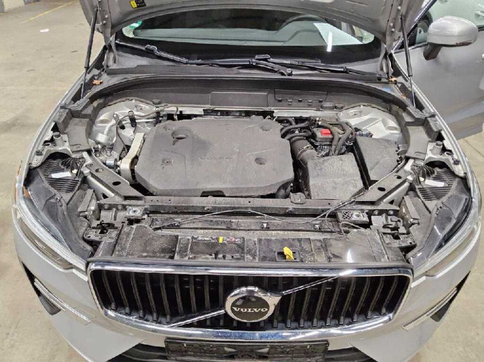 Fahrzeugabbildung Volvo XC60 B4 Core Aut. ACC/LED/NAVI/HIFI/SHZ/RFK/AHK