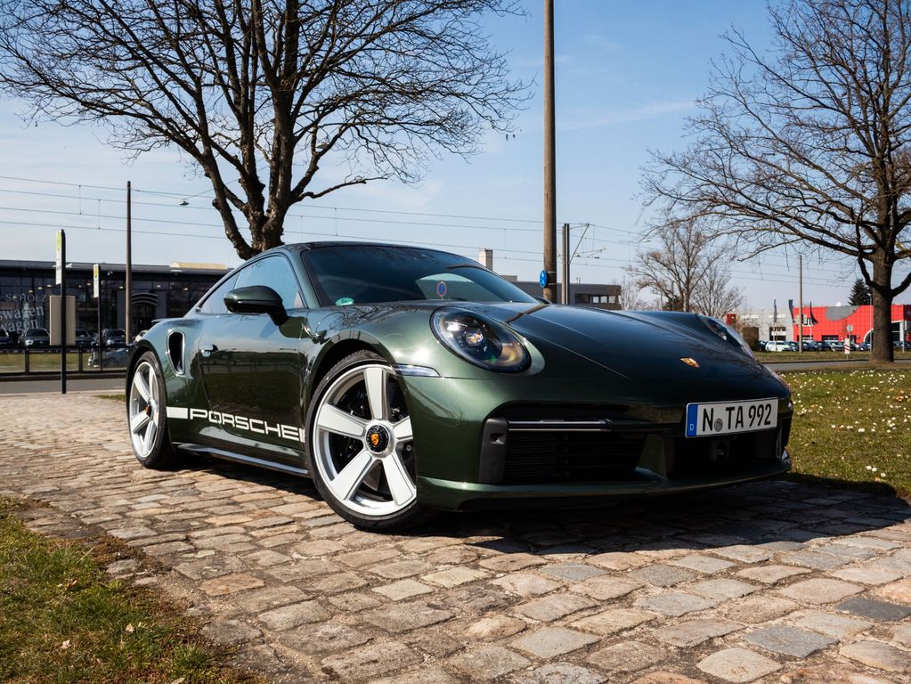 Image of Porsche 992