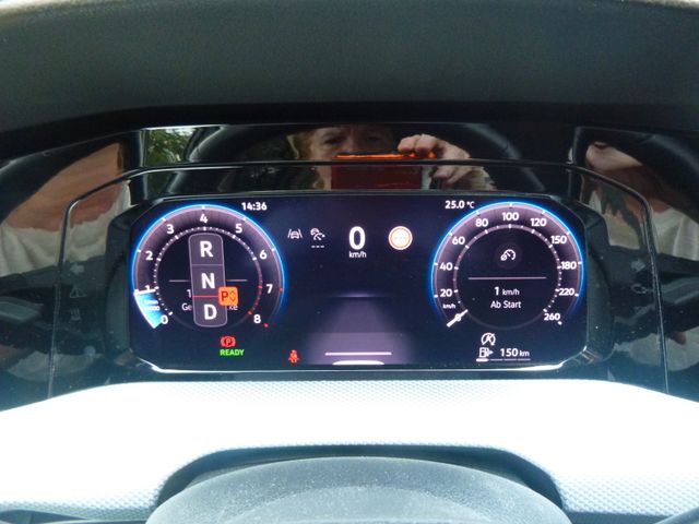 Fahrzeugabbildung Volkswagen Golf VIII 1.5 eTSI Goal >AUT/KAM/NAVI/LED<