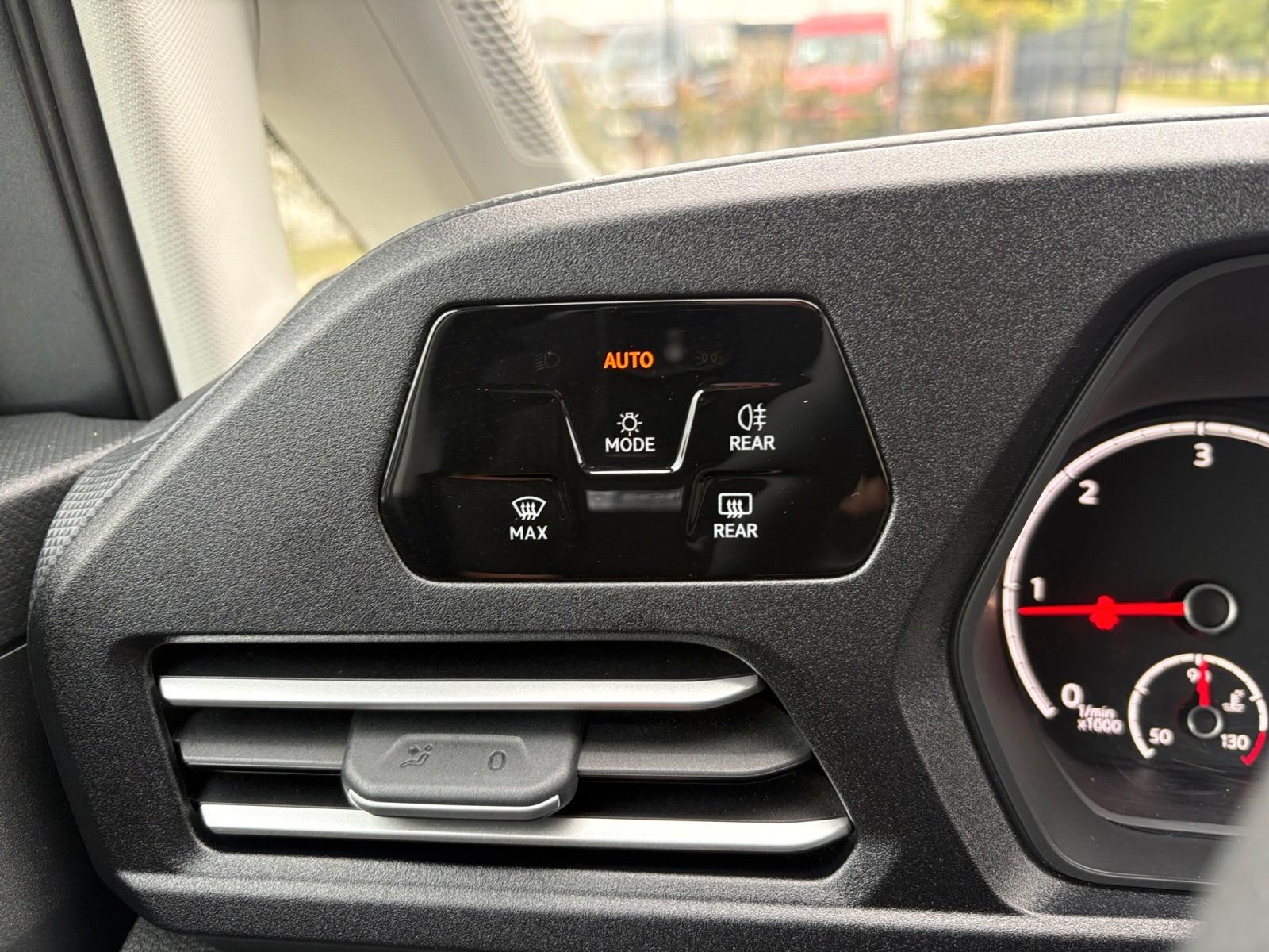 Volkswagen Caddy Life 2.0 TDI *Rollstuhlrampe*