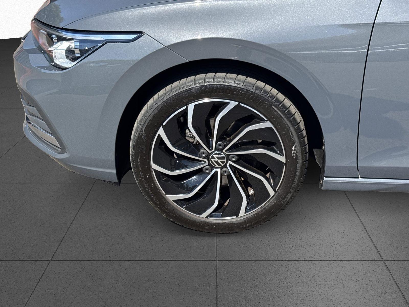 Volkswagen Golf VIII 1.0 TSI Active Navi LED AHK Sitzeizung, миниатюра 7
