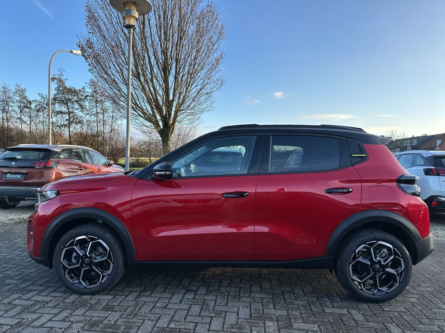 Fahrzeugabbildung Citroën C3 Hybrid 110 Max Navi CarPlay Temp. SHZ