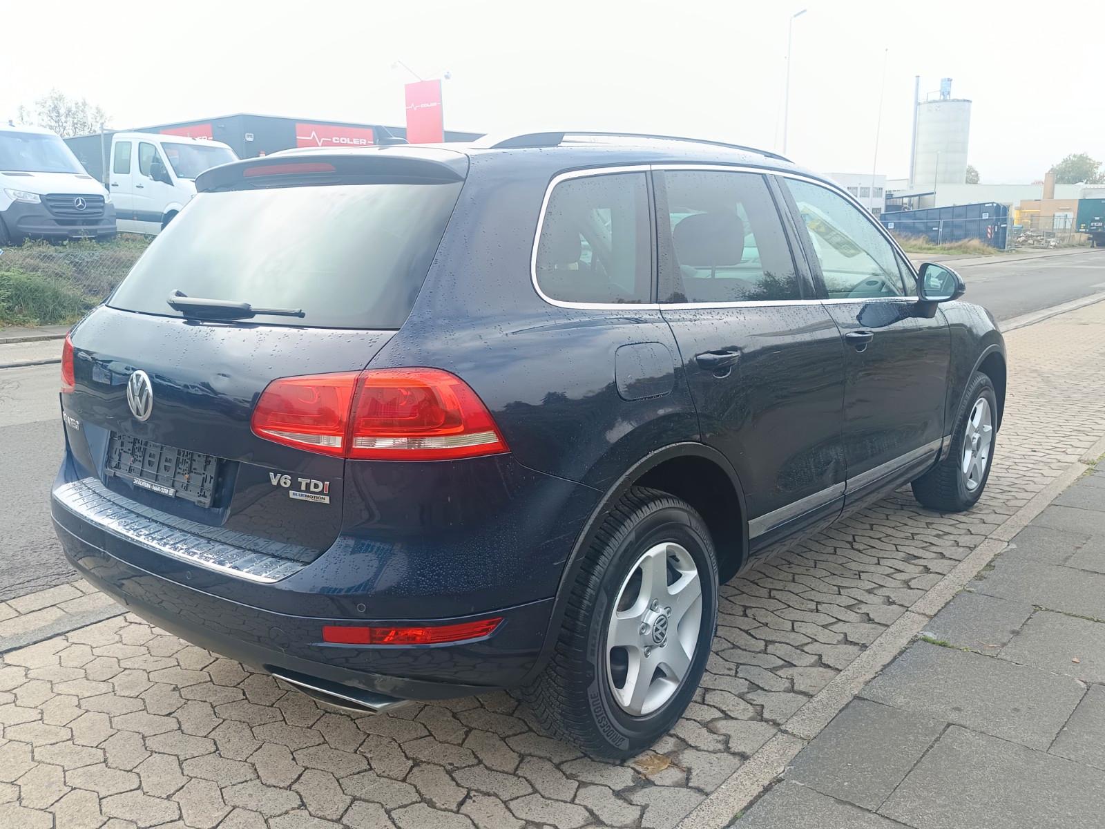 Volkswagen Touareg 2010 — photo 6