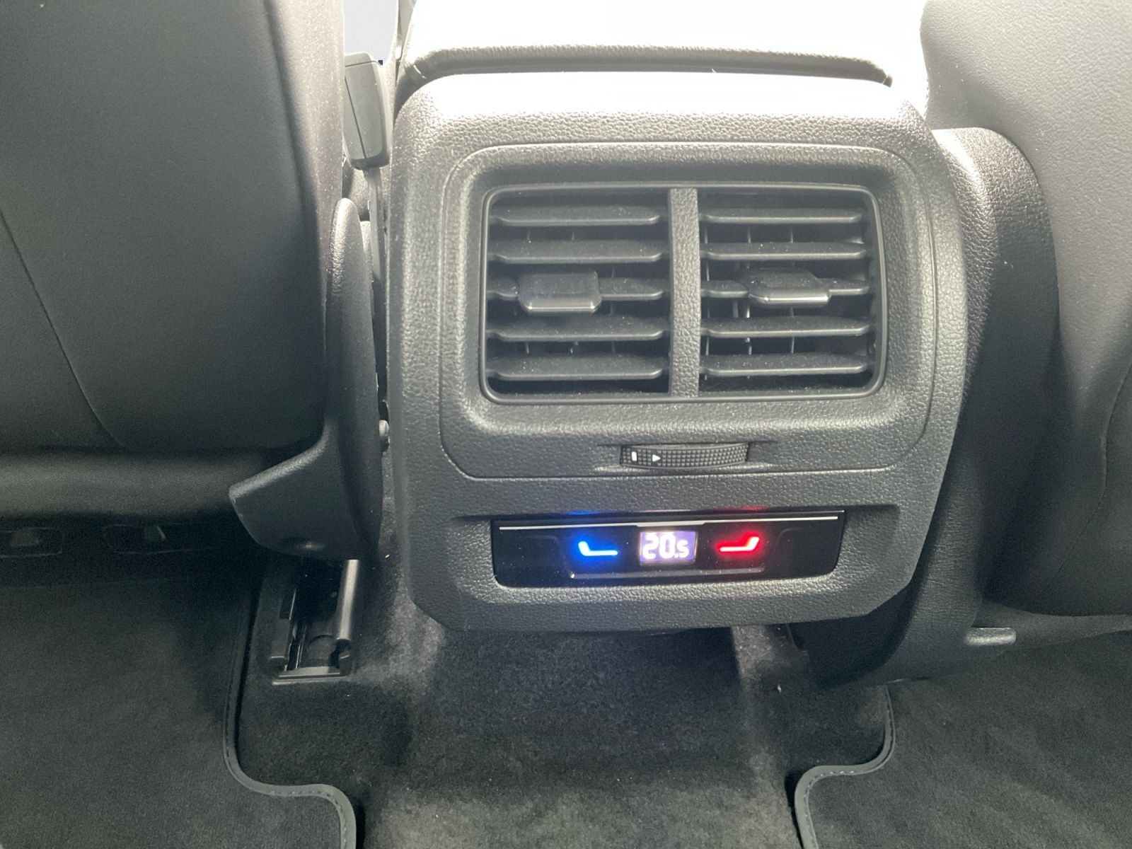 Volkswagen Touran - Bild 18
