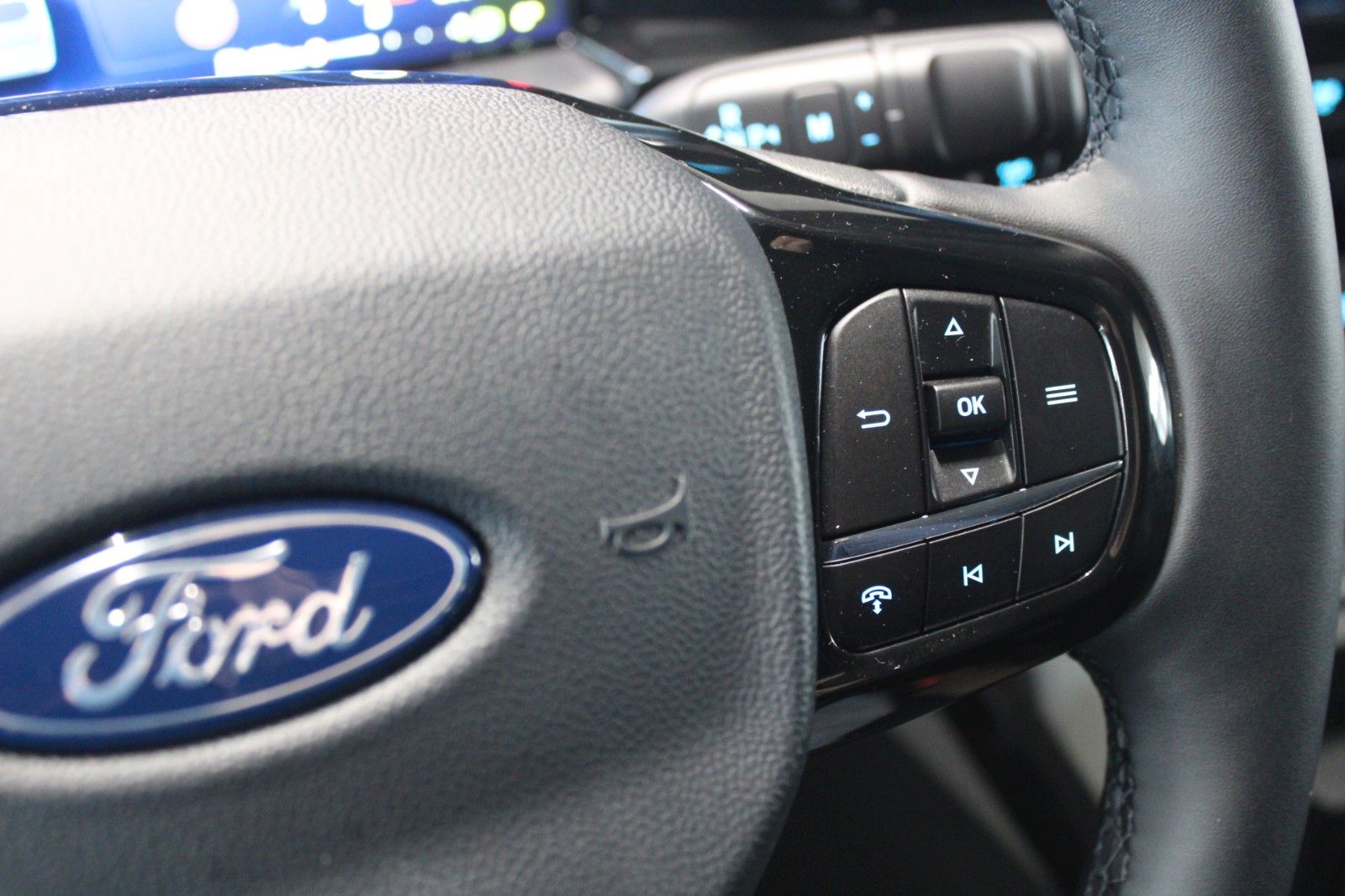 Fahrzeugabbildung Ford NUGGET L2 Active MARKISE + Aufstelldach SOFORT