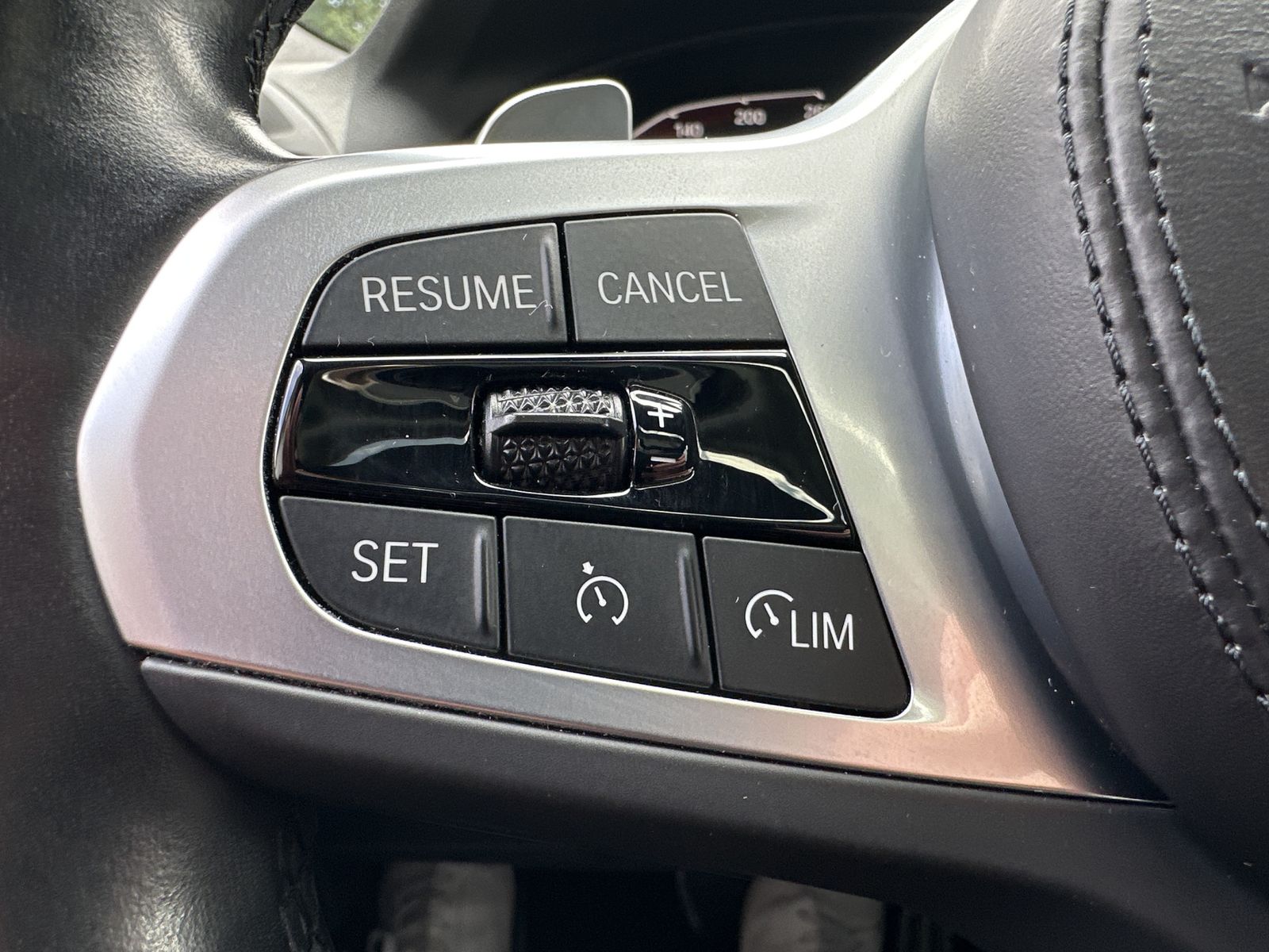 Fahrzeugabbildung BMW X3 xDrive20d M-Sport NAV+LASER+PANO+HUD+KAM+19ZO