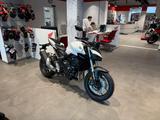 Honda CB1000 Hornet 2025  White *sofort verfügbar* - HONDA 1000