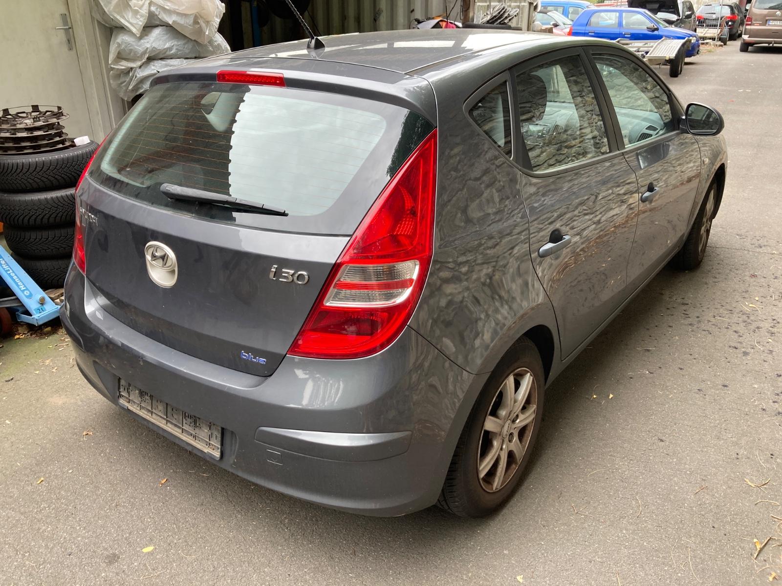 Hyundai i30 Edition+ / MOTOR DEFEKT / ZÜV 10.27