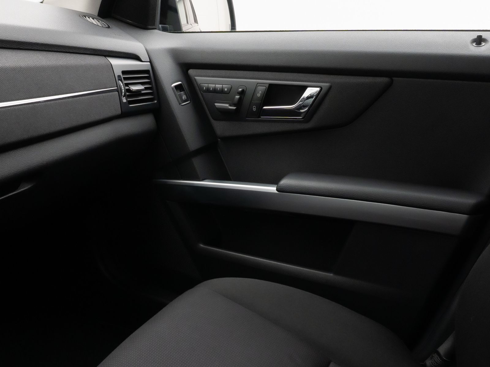 Fahrzeugabbildung Mercedes-Benz GLK 220 CDI BlueEfficiency 4Matic PDC Sitzhzg