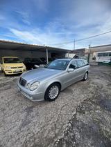 Mercedes-Benz Mercedes-benz E 270 CDI cat S.W. Avantgarde - graue Mercedes-Benz E 270