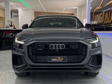 Audi Q8 - 2