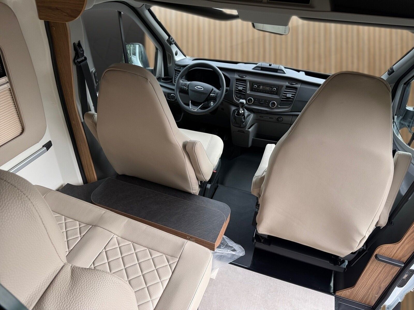 Fahrzeugabbildung Karmann Dexter 4x4 DE 560 AW Alu, Allrad, Rückfahrkamera