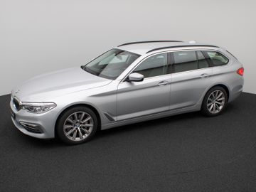 Fahrzeugabbildung BMW 530i LuxuryLine Kamera HUD Komfort SoftCl Alarm
