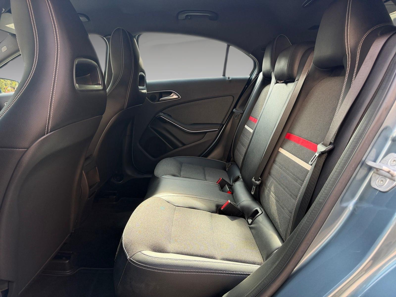 Mercedes-Benz A 180 Style BlueEfficiency XENON*TEMPOMAT*SHZ