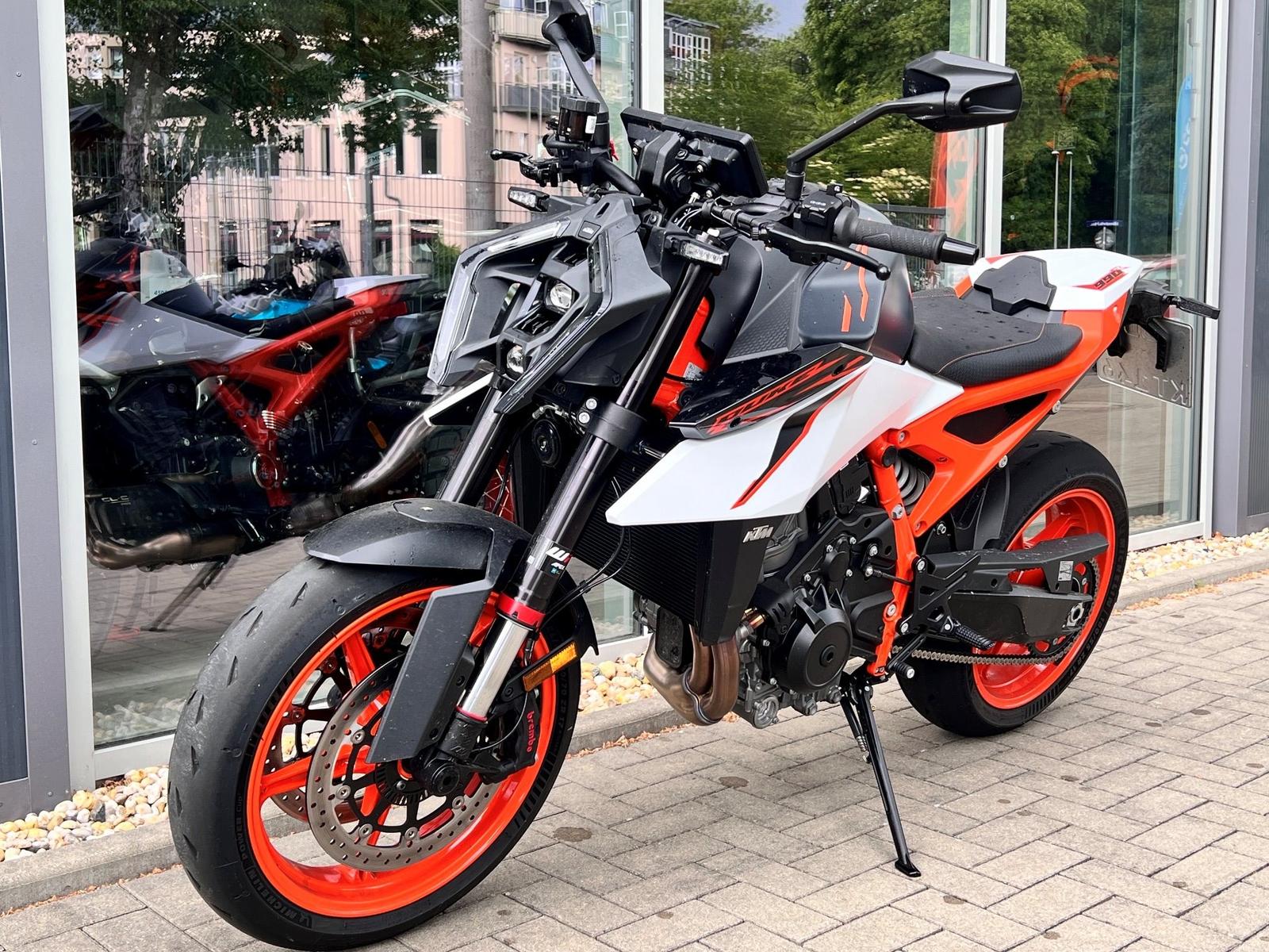 KTM 990 Duke R