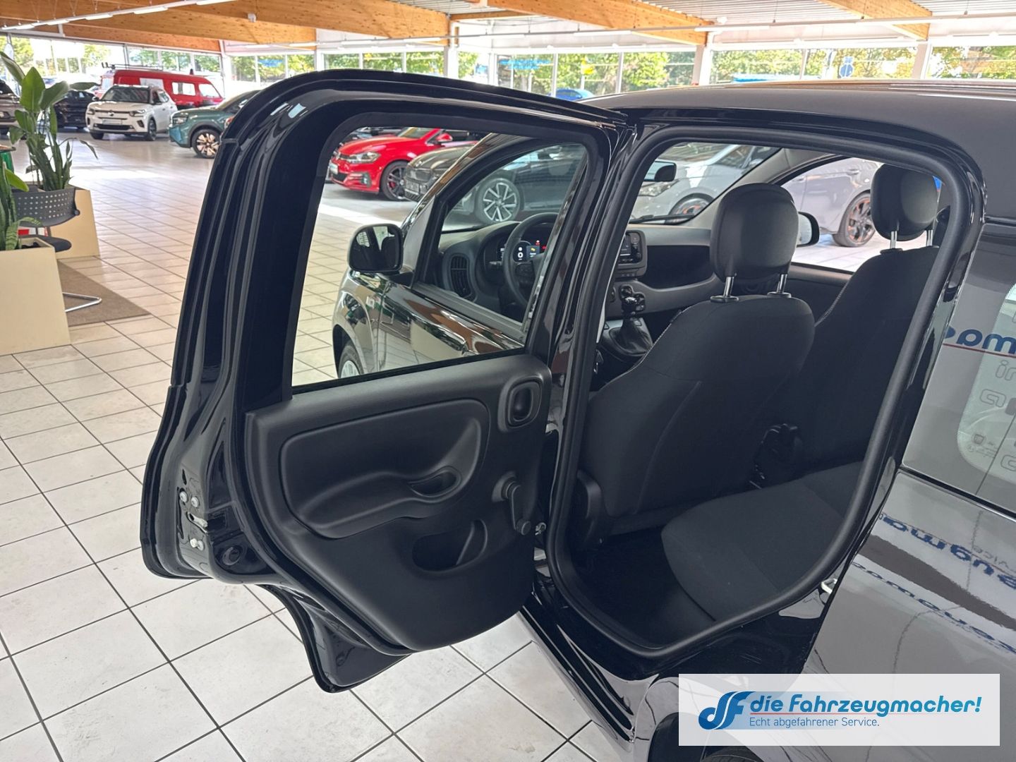 Fahrzeugabbildung Fiat Pandina Hybrid Tempomat Icon Digitales Cockpit D