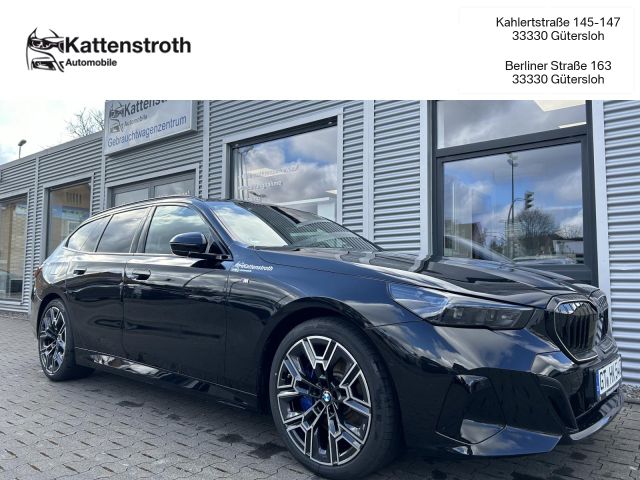 BMW 540d xDrive Touring MSportPro AHK Pano B&W DriAs