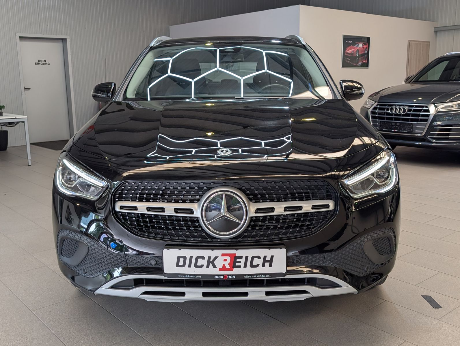 Fahrzeugabbildung Mercedes-Benz GLA 250 e EQ LED*NAVI*CARPLAY*SPURH.*PARKASSIST*