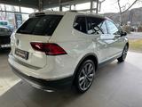 Volkswagen Tiguan Allspace Highline 4Motion AHK|STANDHZG - mit Diesel-Antrieb: Alcantara