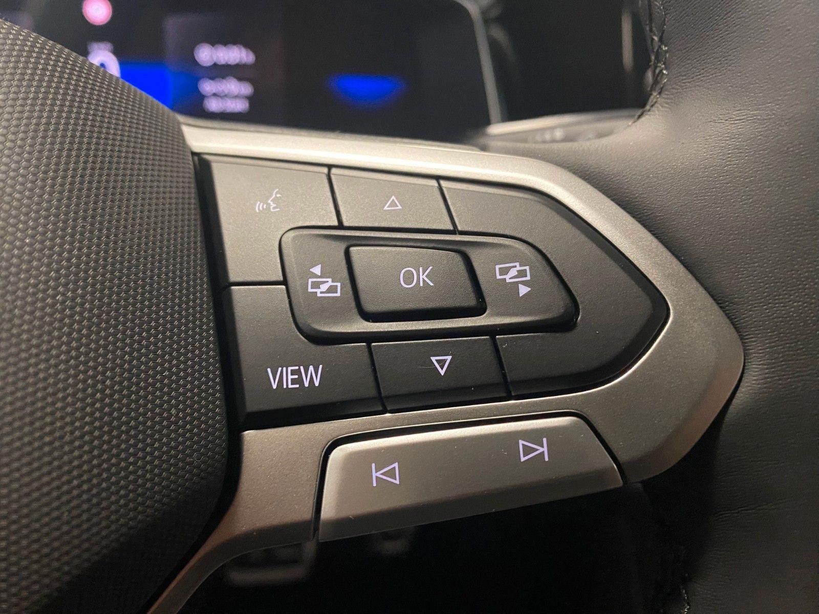 Fahrzeugabbildung Volkswagen Taigo 1.5 TSI DSG R-LINE+Black Style+ACC+Matrix+