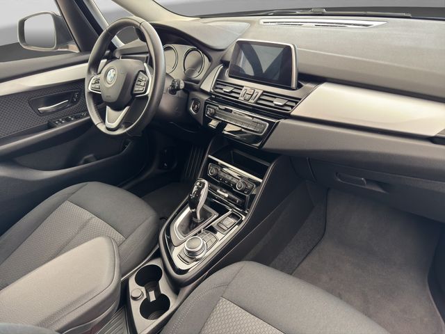 Fahrzeugabbildung BMW 218d Gran Tourer Automatik+LED+Kamera+Navi+Spur