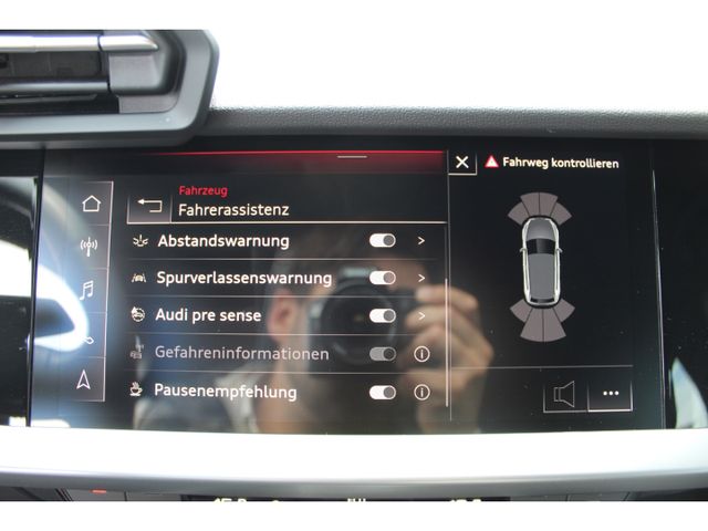 A3 Sportback 30 TFSI S-tr. advanced Navi+*Park*1