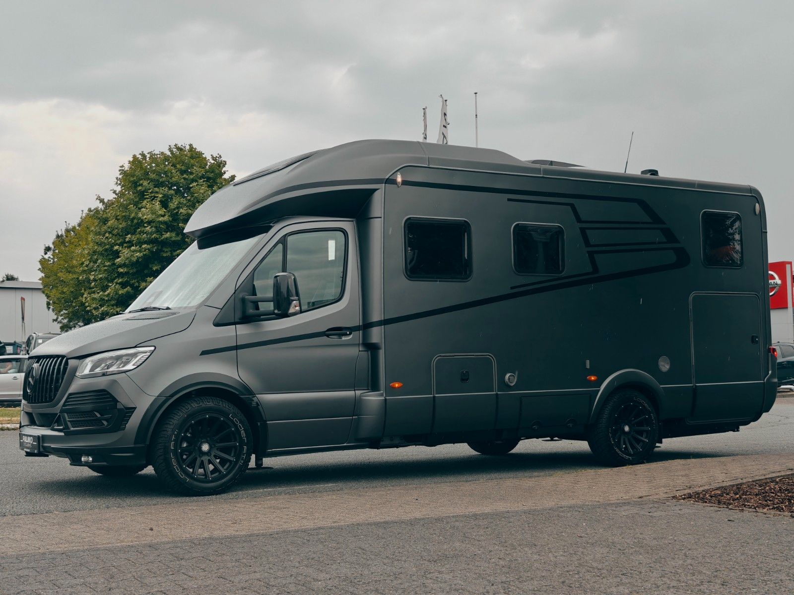 Fahrzeugabbildung HYMER / ERIBA / HYMERCAR B-KLASSE MC T 680 X - PTS SELENITGRAU MAGNO