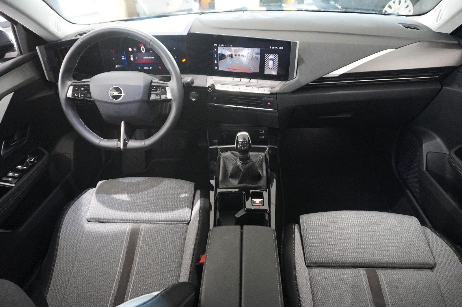 Fahrzeugabbildung Opel Astra L ST 1.5D ELEGANCE NAVI/LED/KAMERA/ACC/DAB