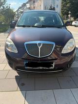 Lancia Ypsilon 1.4.  2010 - Lancia Ypsilon von privat