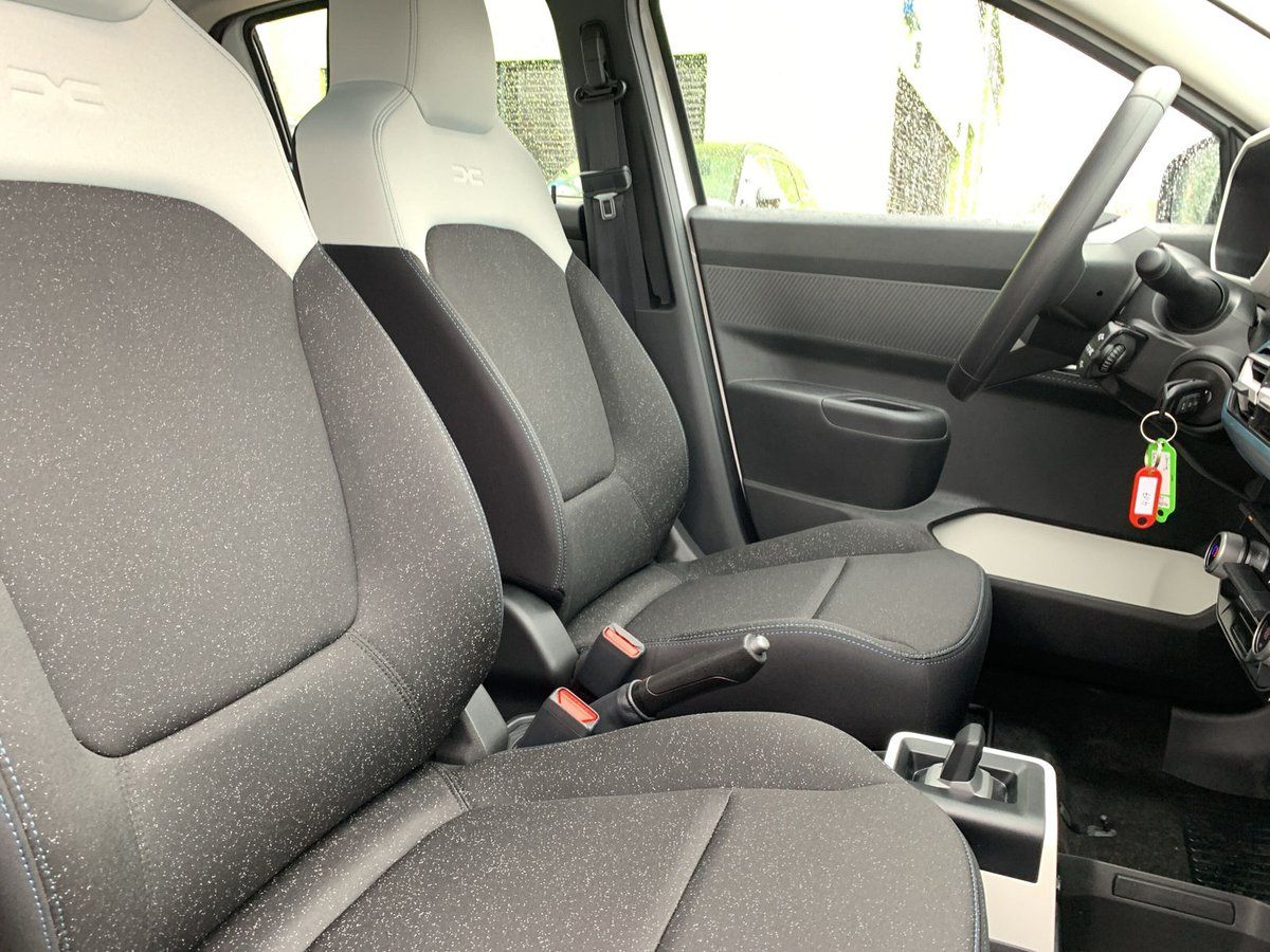Dacia Spring - Bild 25